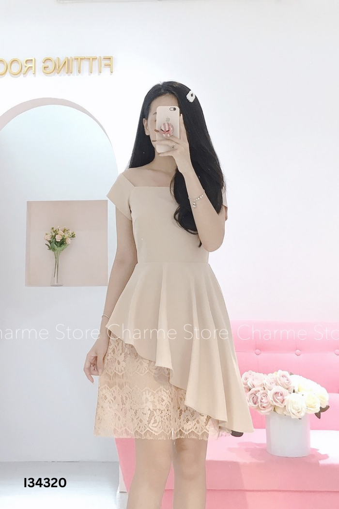 Váy CHARME STORE be phối ren