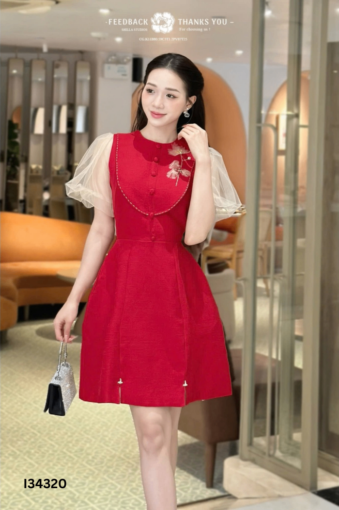 Váy SHILLA STUDIOS đỏ tay lưới