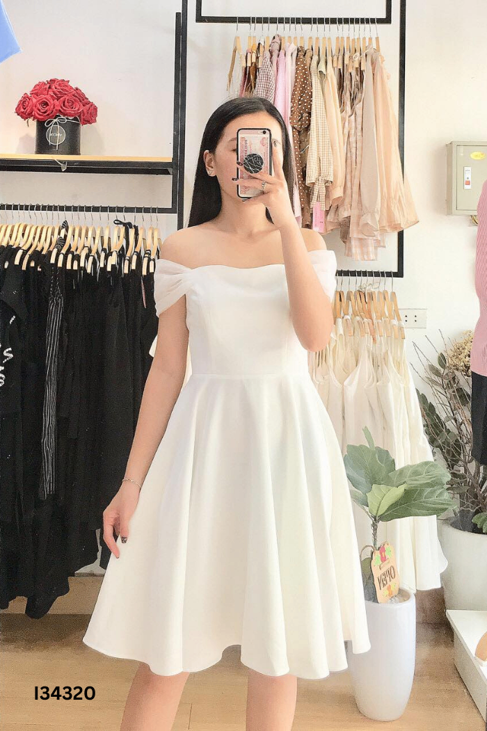 Váy CHARME STORE trắng phối lưới