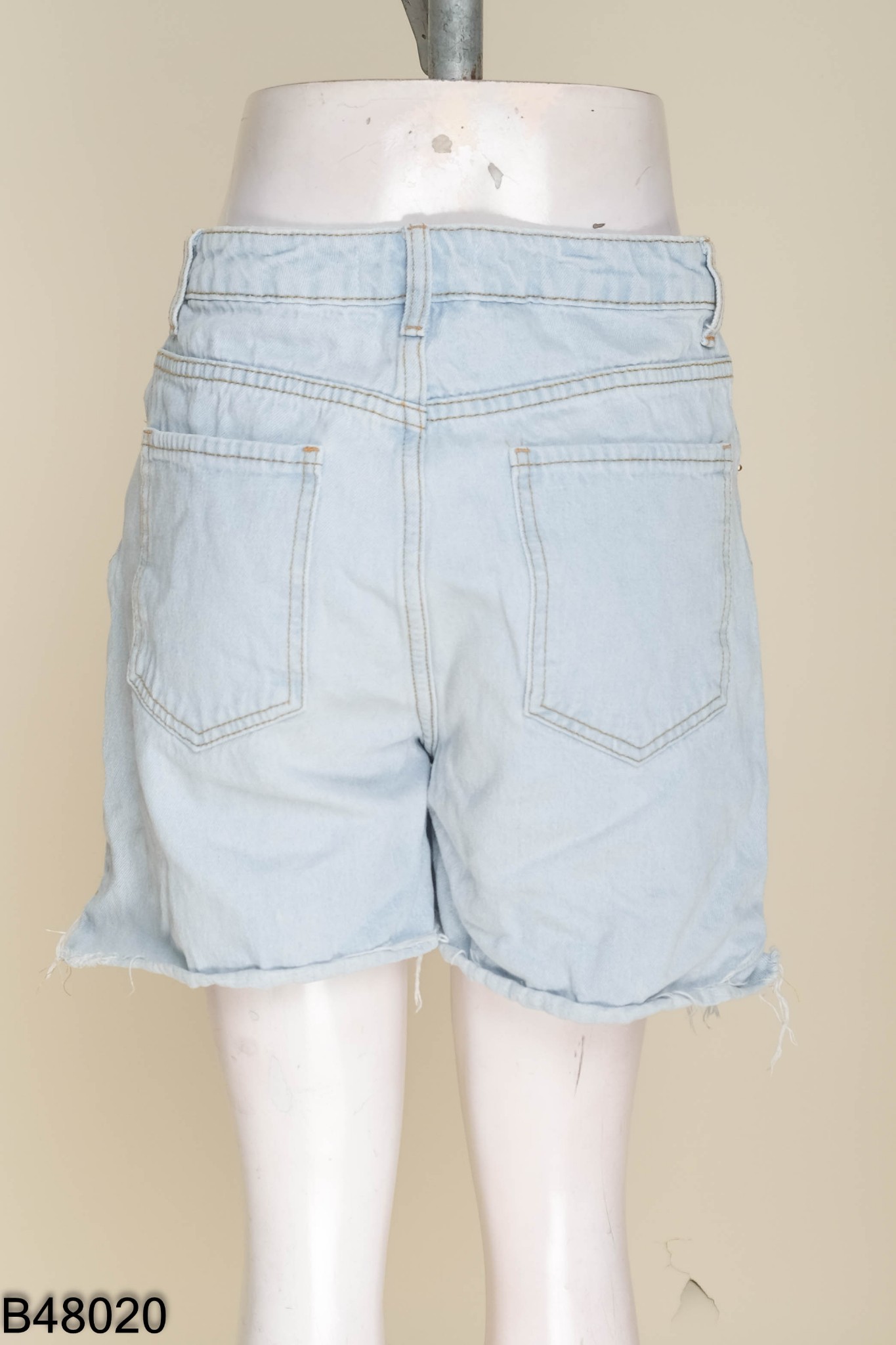 Quần shorts jeans ZARA xanh nhạt