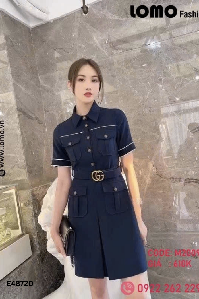Váy xanh than phối cúc đồng