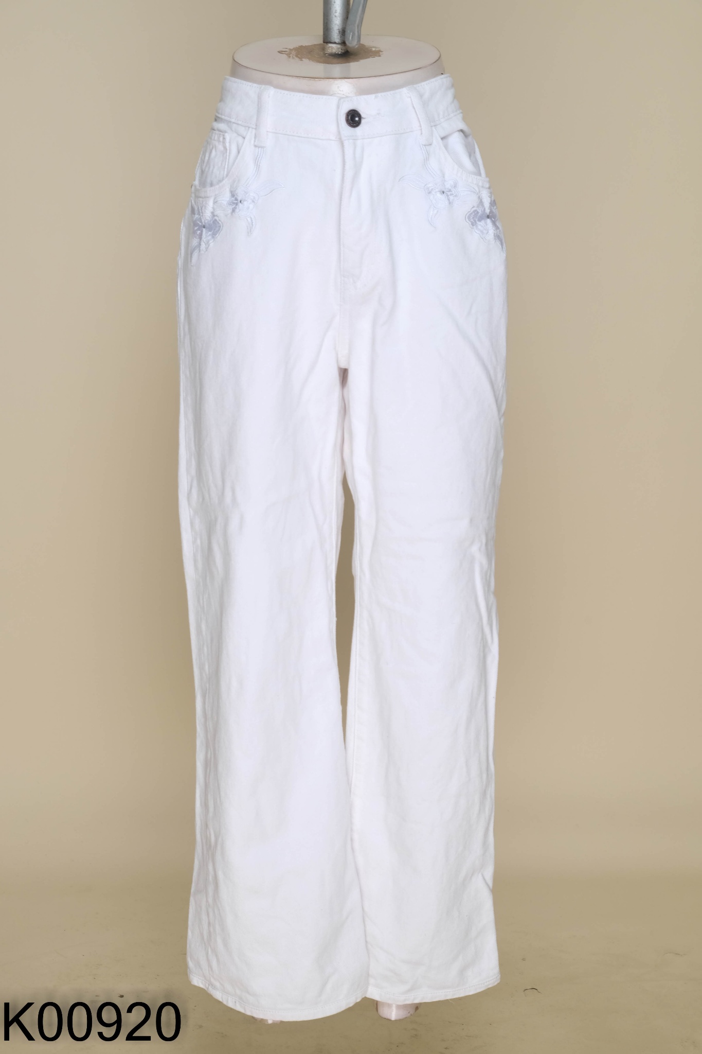 Quần jeans trắng ELISE thêu hoa