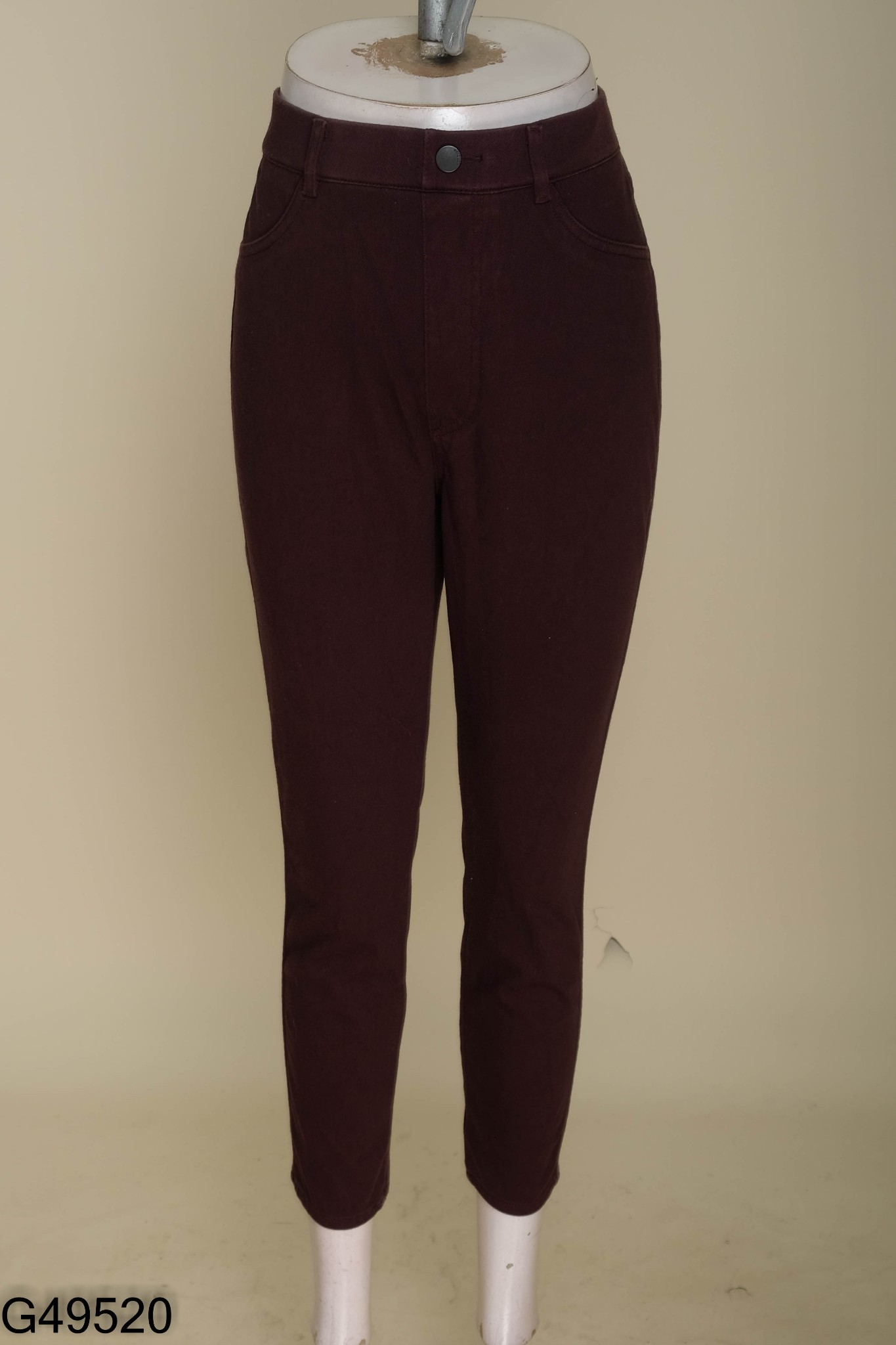 Quần skinny jeans UNIQLO đỏ mận