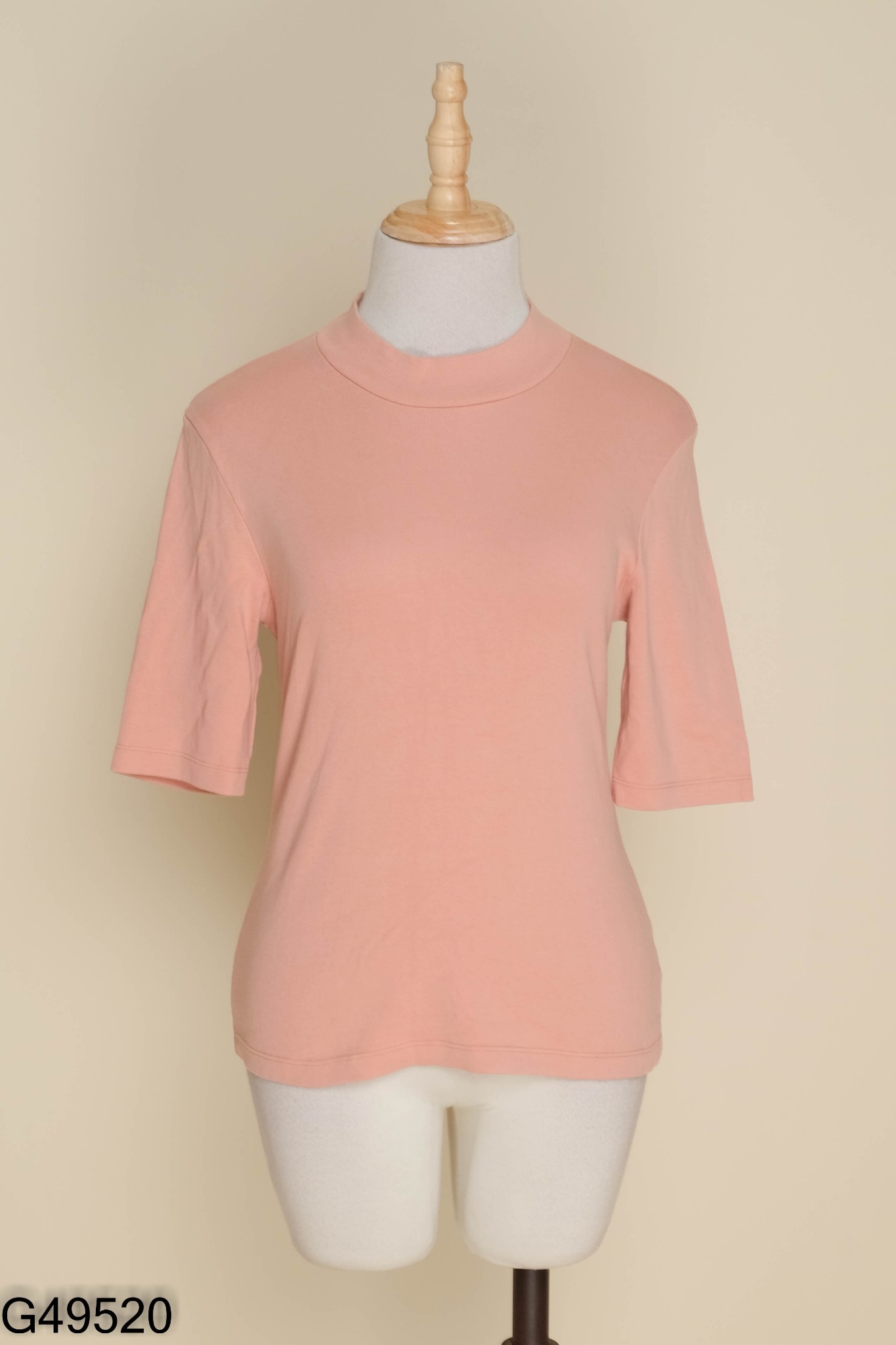 Áo UNIQLO hồng trơn