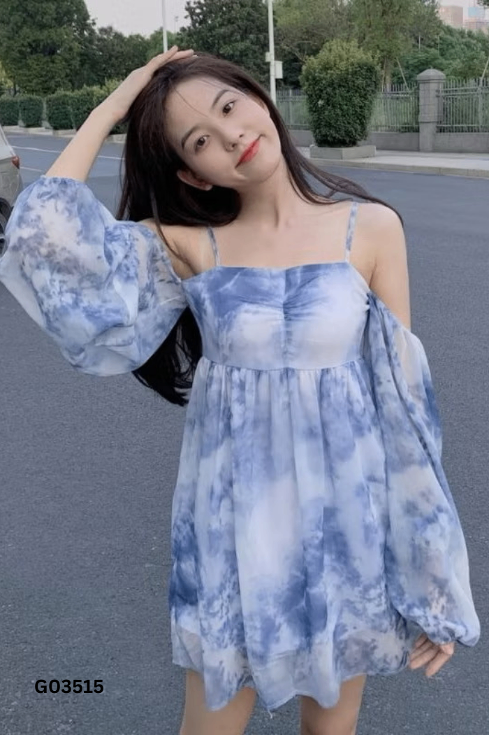 Váy xanh phối trắng
