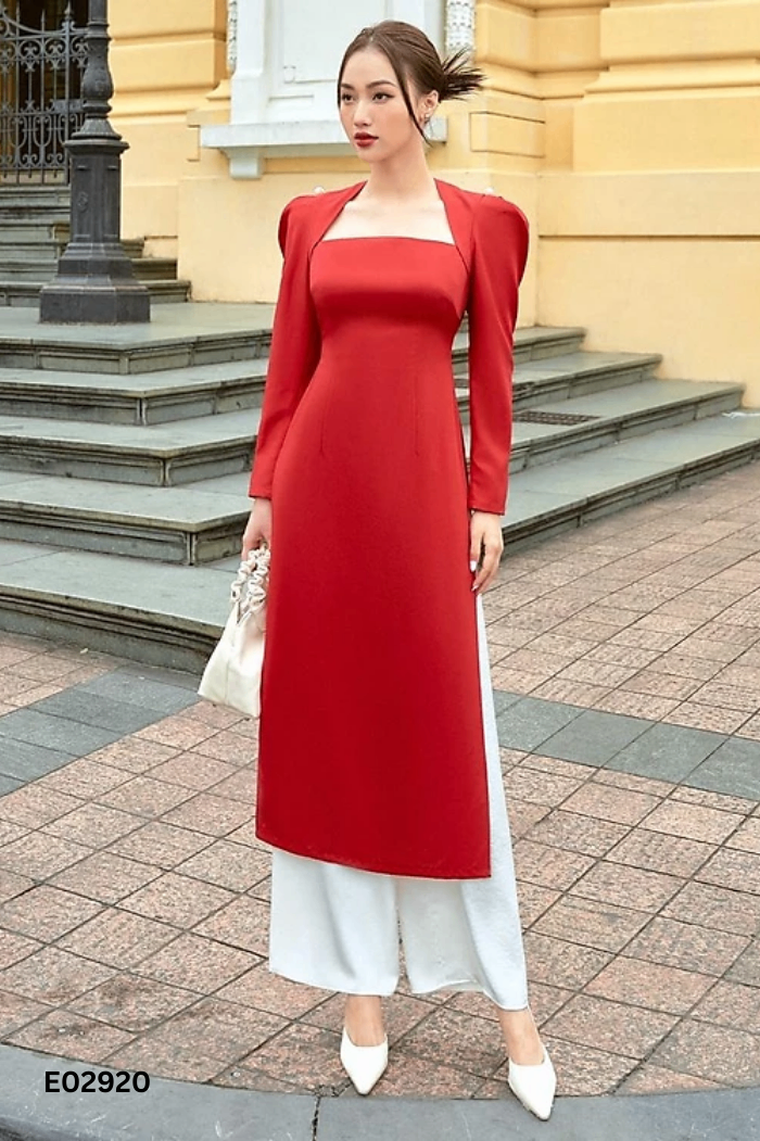 Áo dài RECHIC đỏ đính ngọc