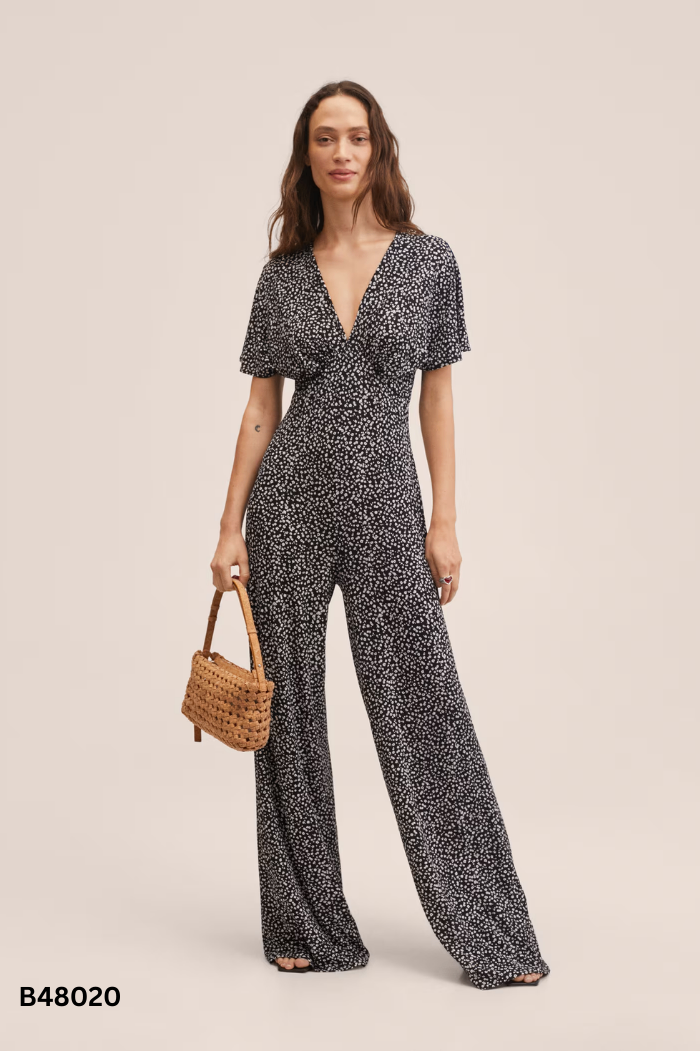 Jumpsuits đen MANGO hoa nhí