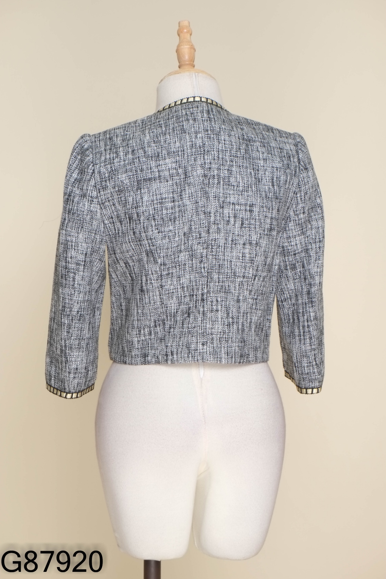 Áo khoác QUYNH BOUTIQUE xám ánh nhũ