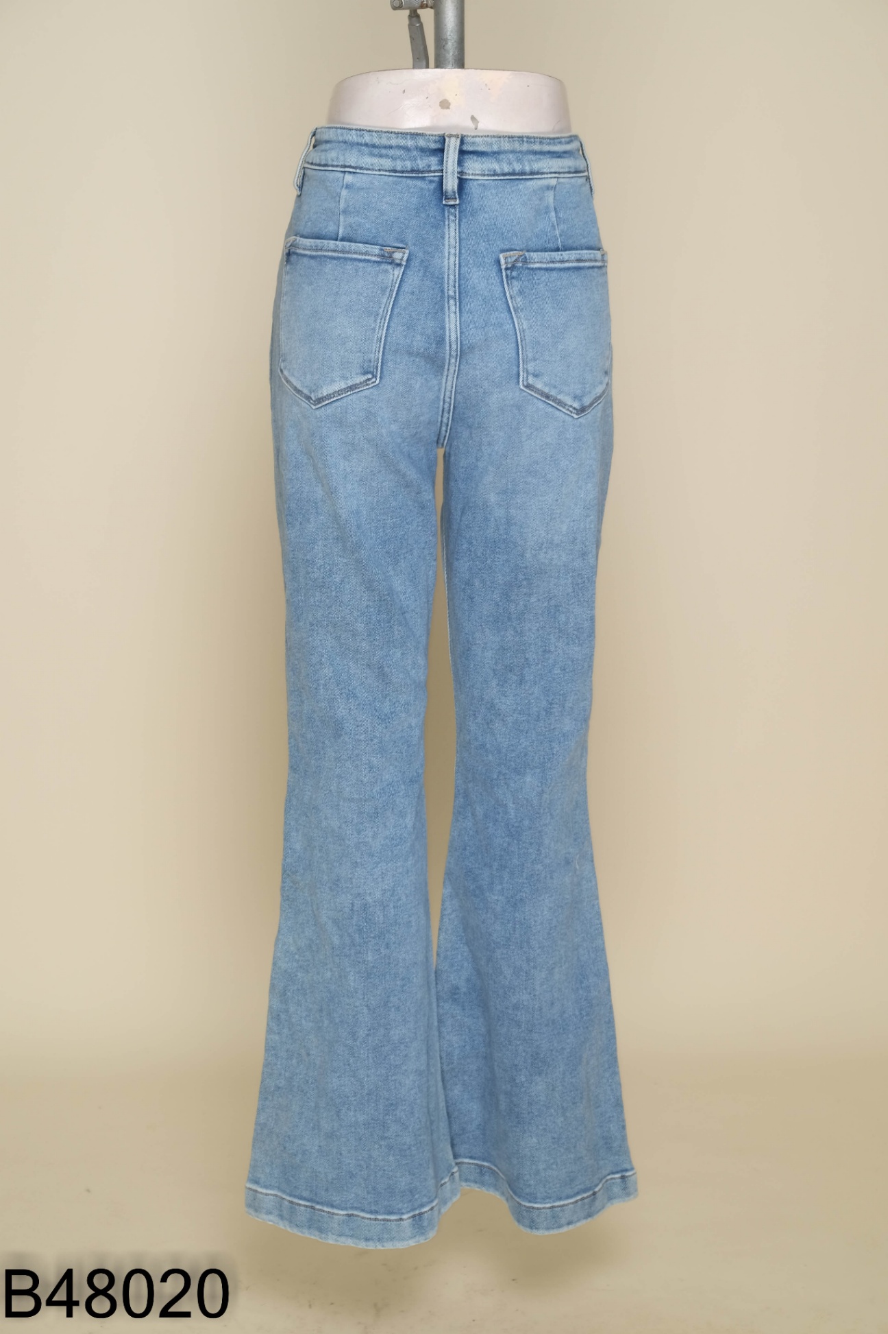 Quần jeans xanh KANCAN loe rách gối