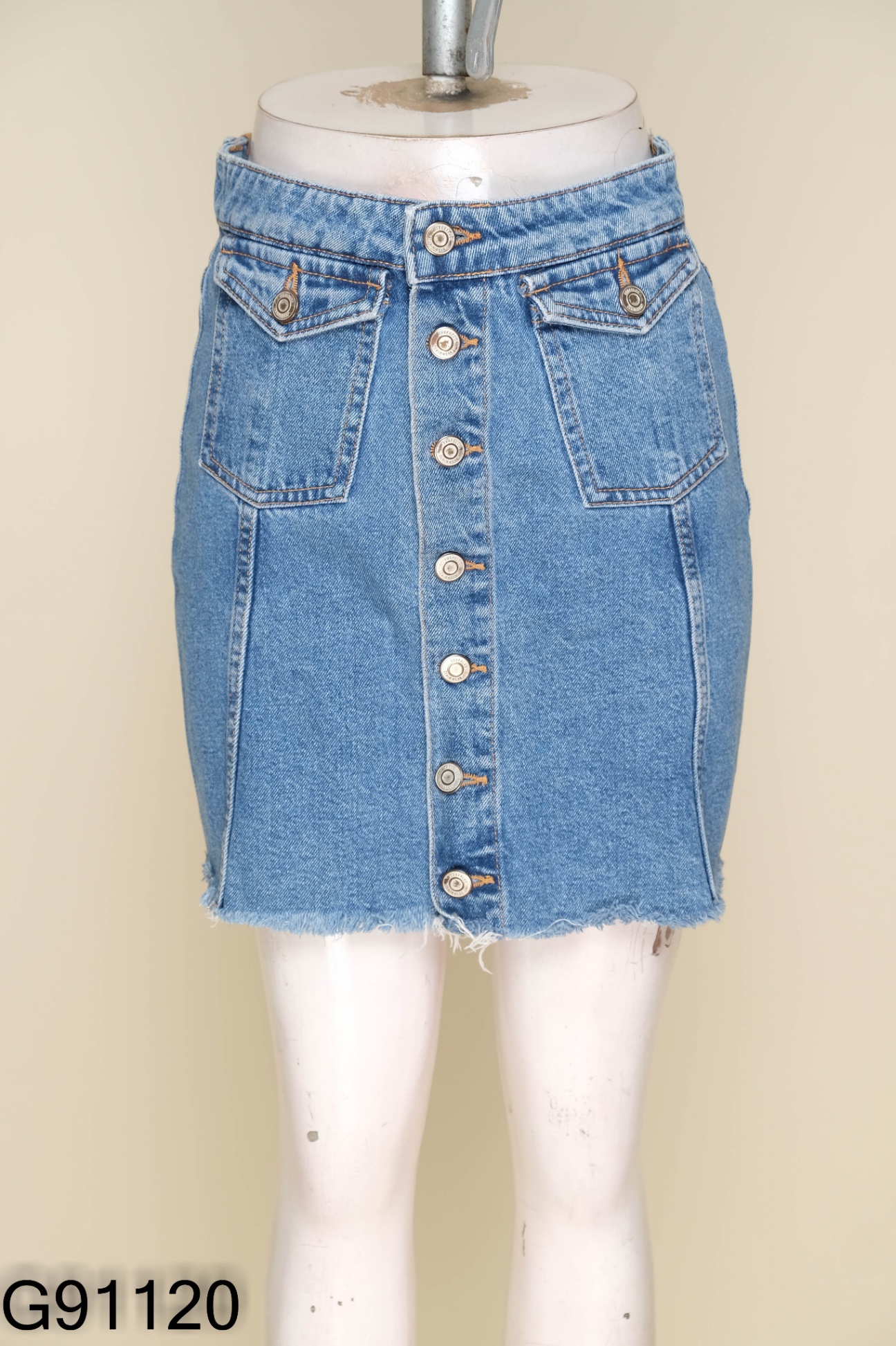 Chân váy ZARA jeans xanh phối cúc