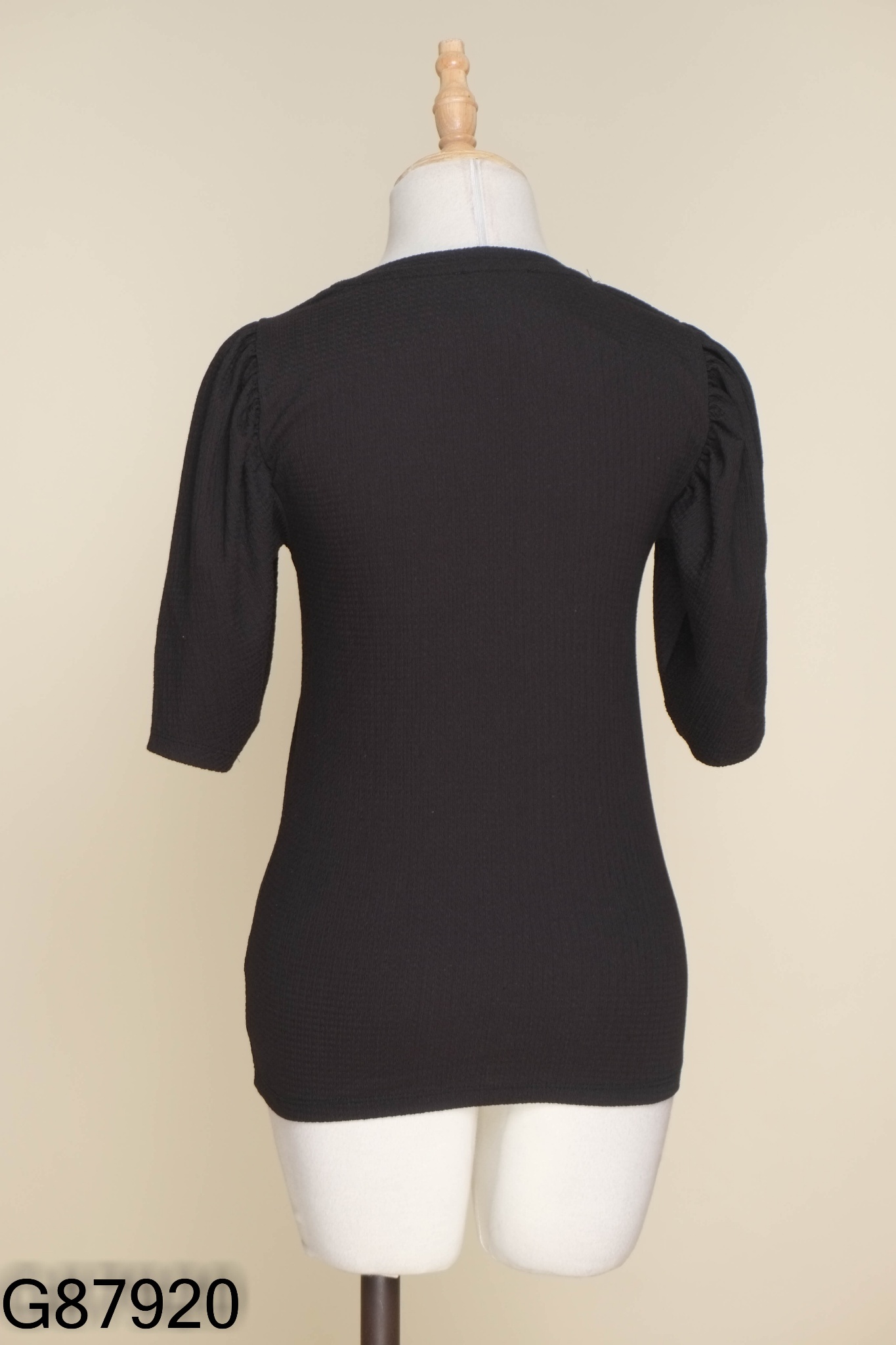 Áo NEW LOOK đen tay bồng