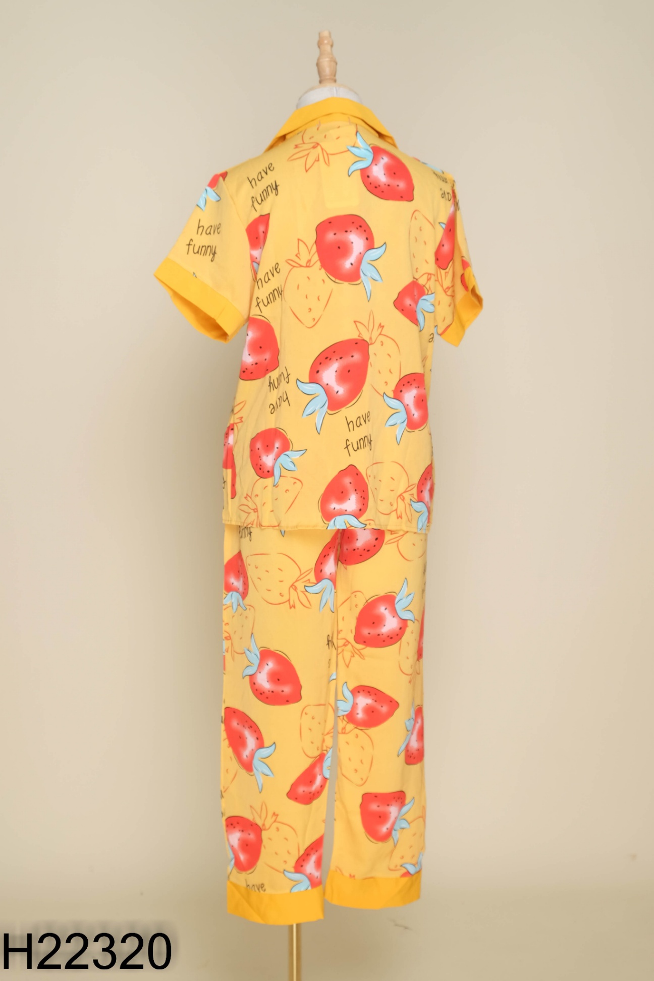 NEWTAG Set bộ ngủ vàng hoạ tiết