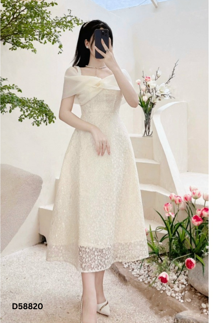 Váy ren be DVC phối voan