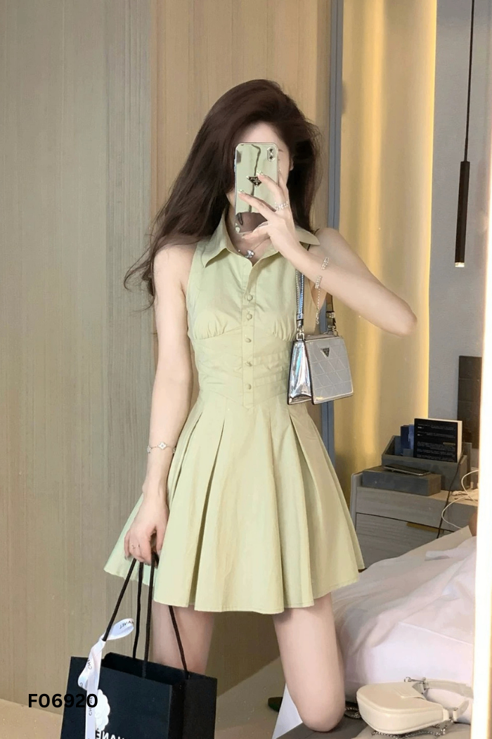 NEWTAG Váy cổ yếm xanh nhạt