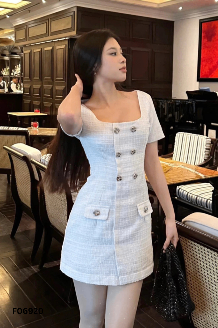 Váy dạ trắng ánh nhũ