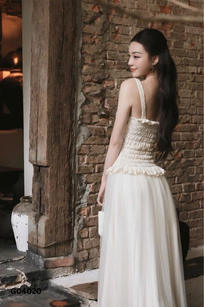 Set áo be + chân váy lưới