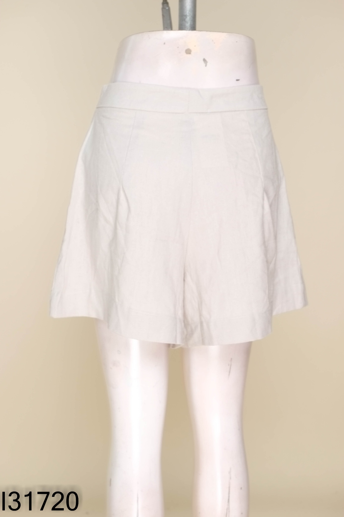 Quần short be xám