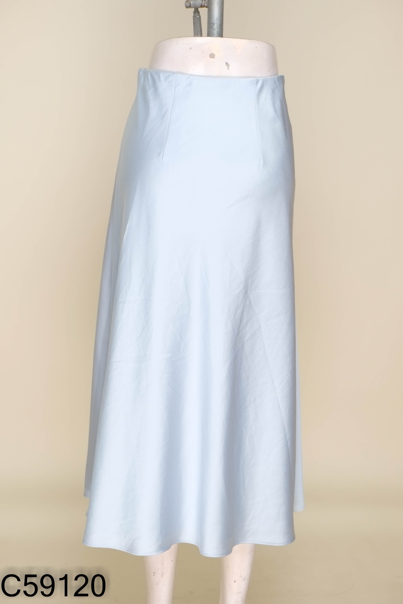 Chân váy lụa xanh pastel