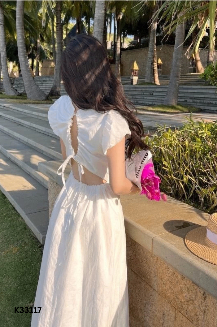 Váy trắng trơn hở lưng