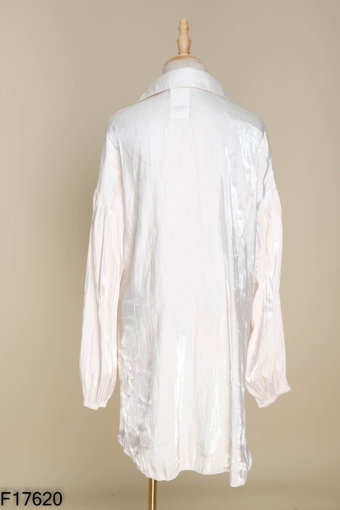Váy organza be phối bèo