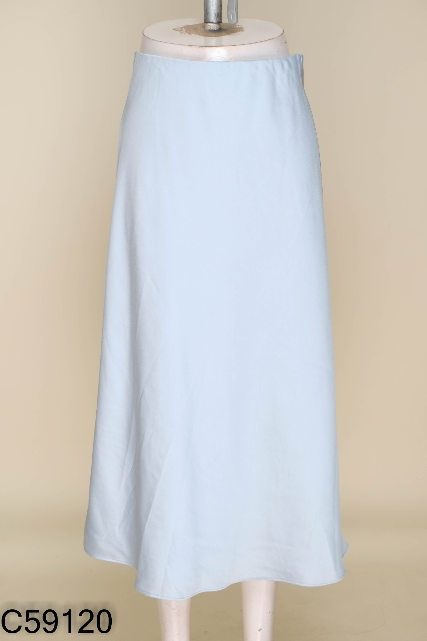 Chân váy lụa xanh pastel