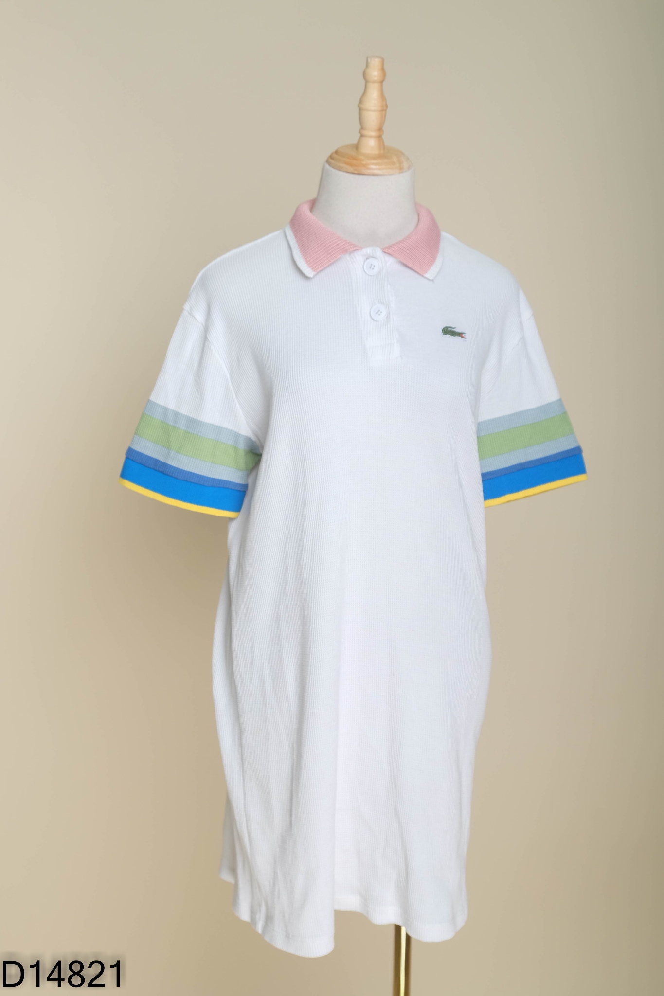 Váy polo trắng cổ hồng
