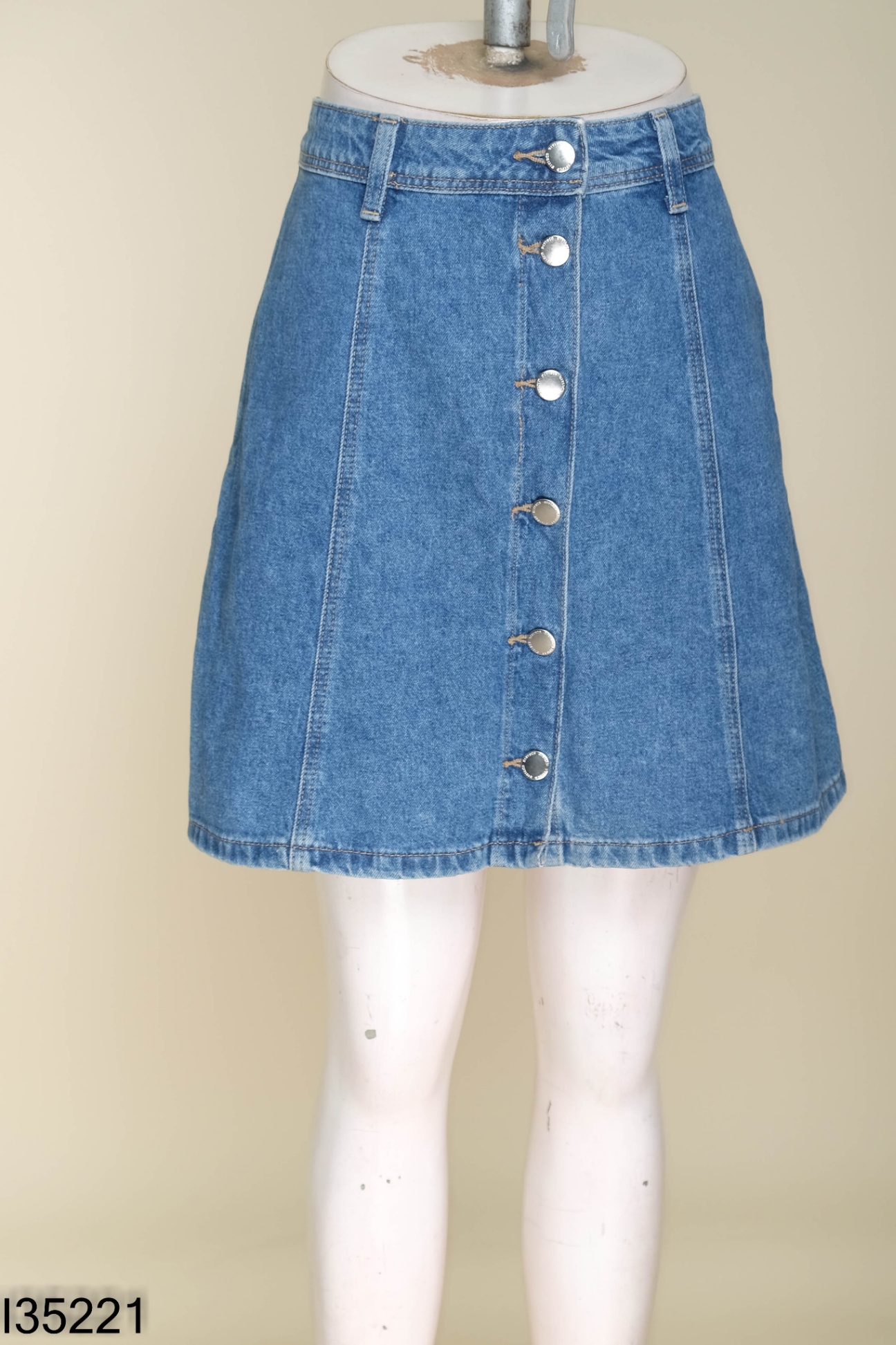 Chân váy HM jeans xanh phối cúc