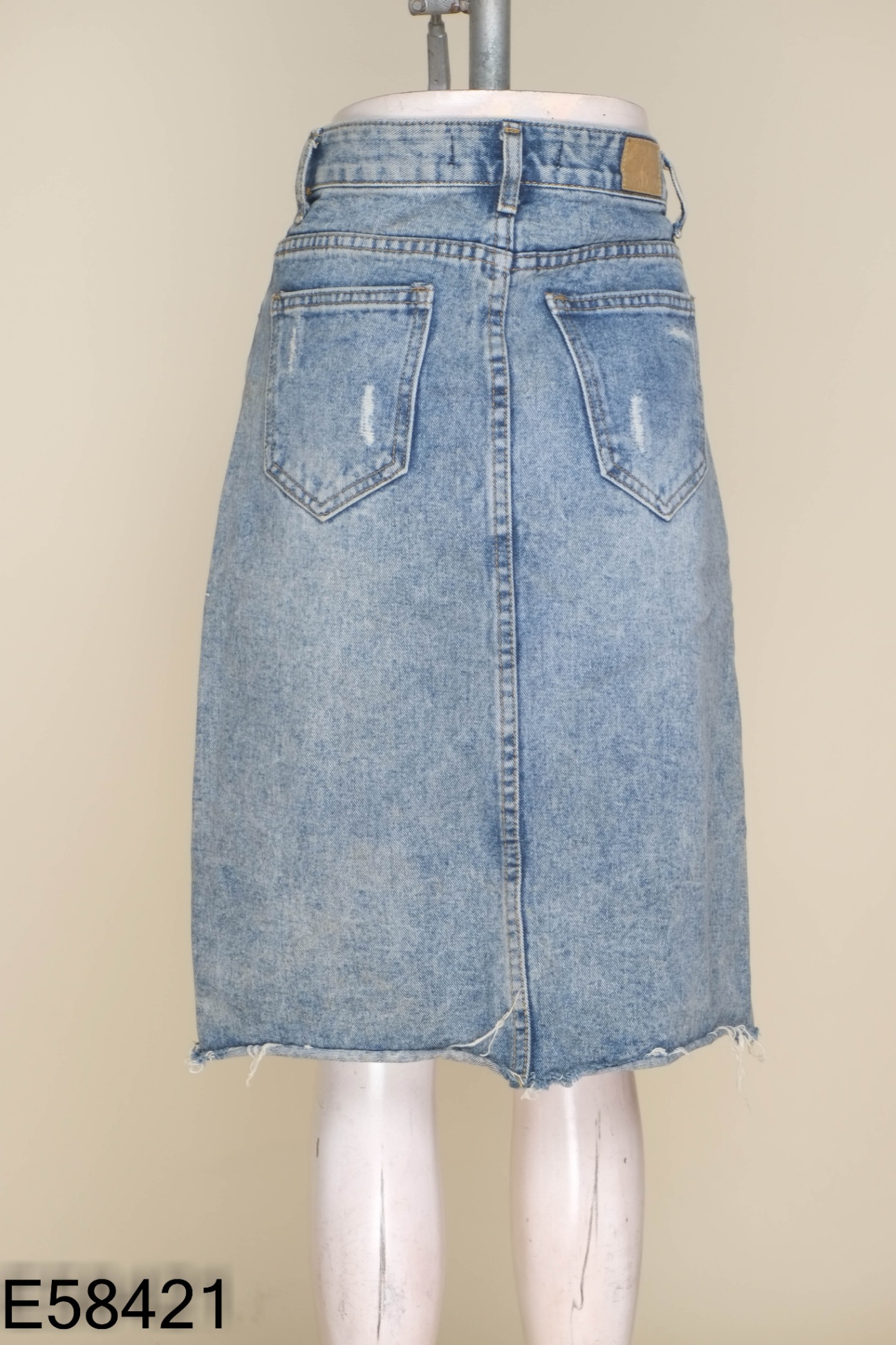 Chân váy jeans xanh rách