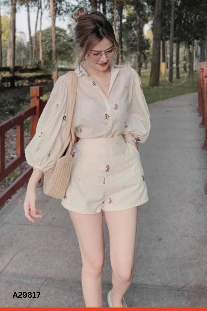 SET Áo be thêu hoa + quần short