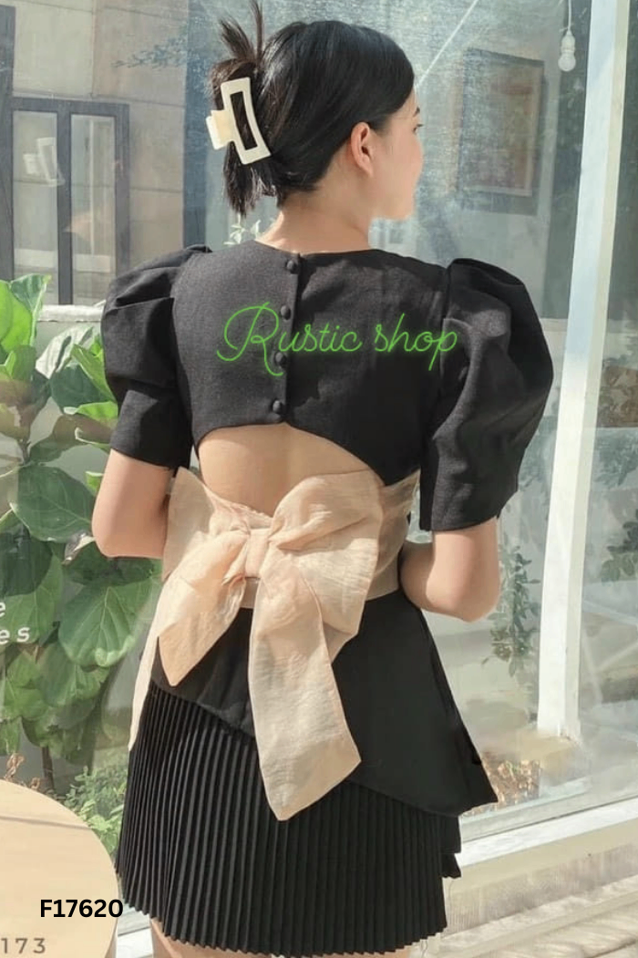 Áo đen cổ vuông tay phồng