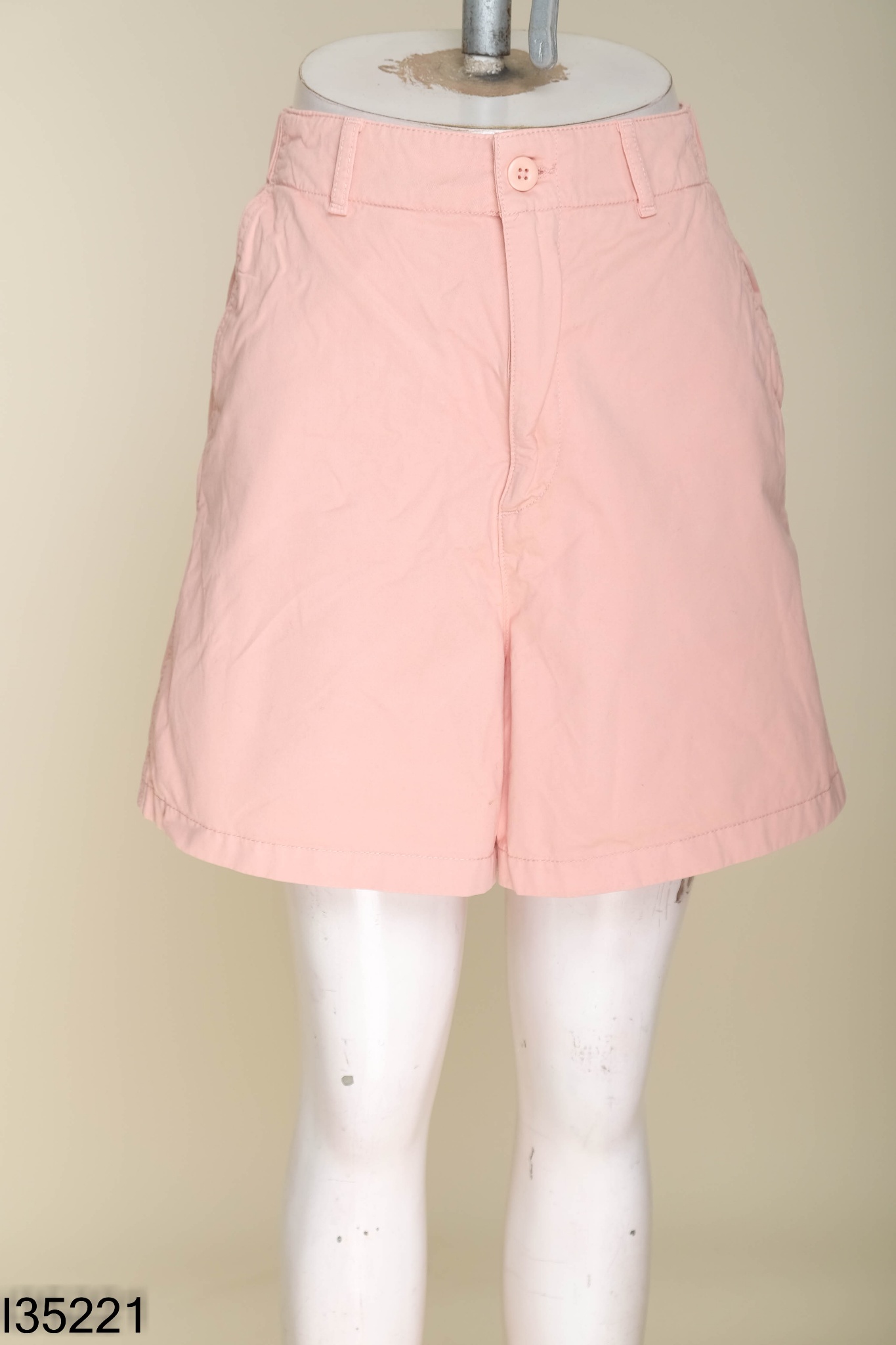 Quần shorts UNIQLO kaki hồng