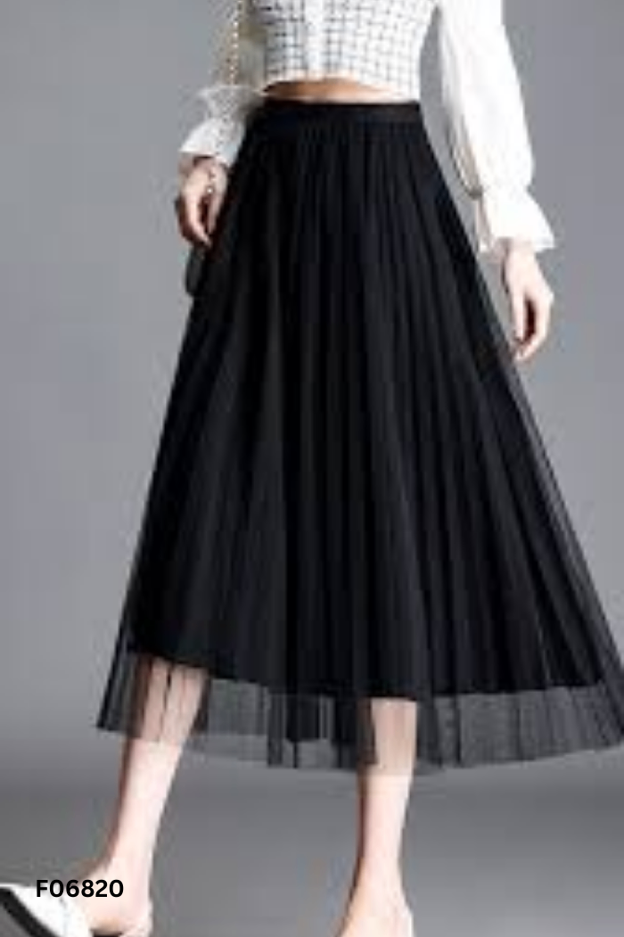Chân váy lưới đen