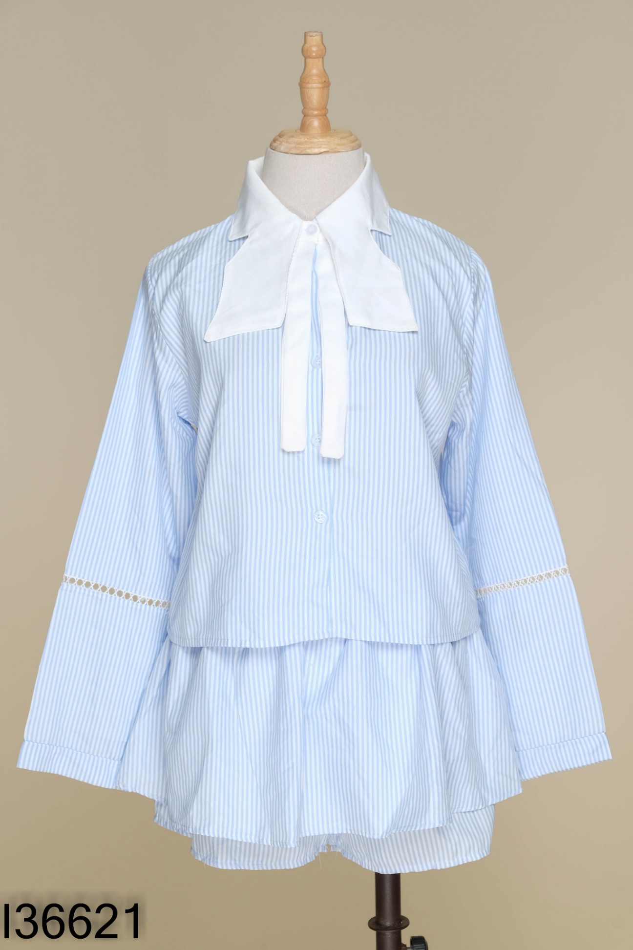 SET Áo xanh kẻ trắng + quần short