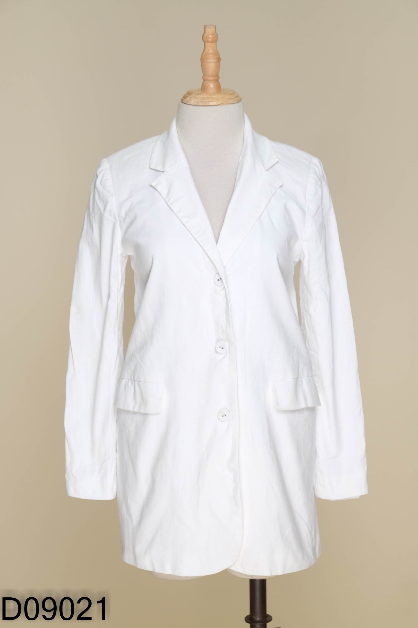 Blazer CCHAT trắng trơn
