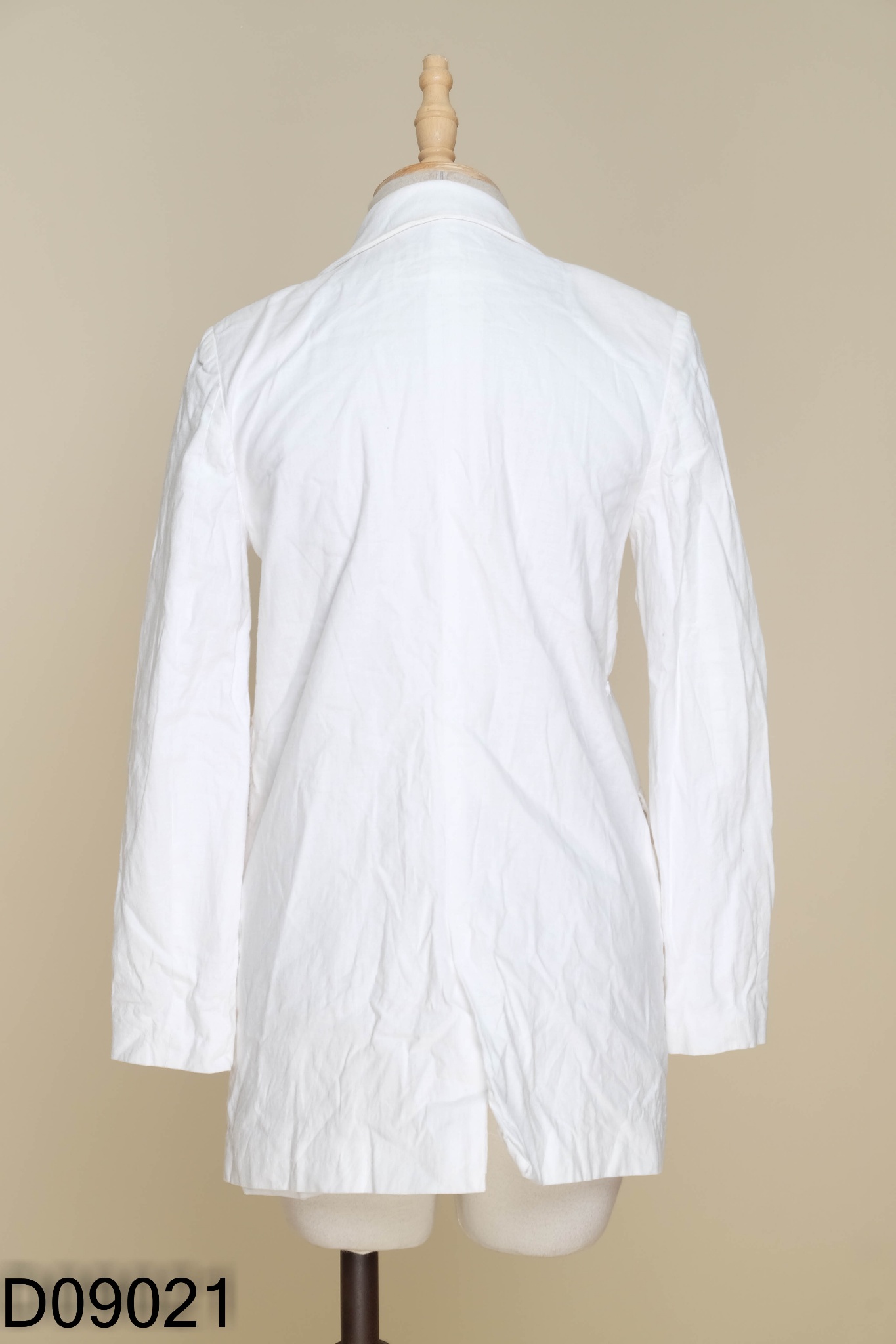 Blazer CCHAT trắng trơn