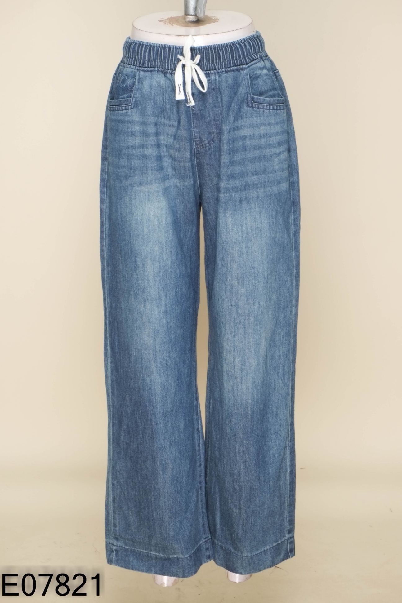 NEWTAG Quần jeans xanh trơn eo chun
