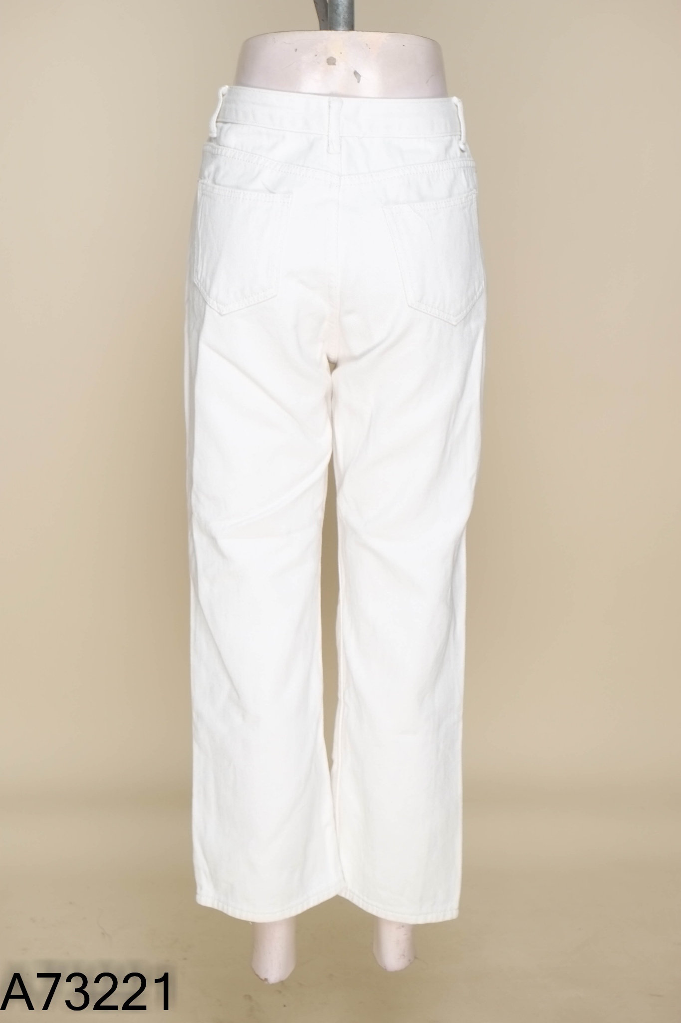 Quần jeans trắng trơn