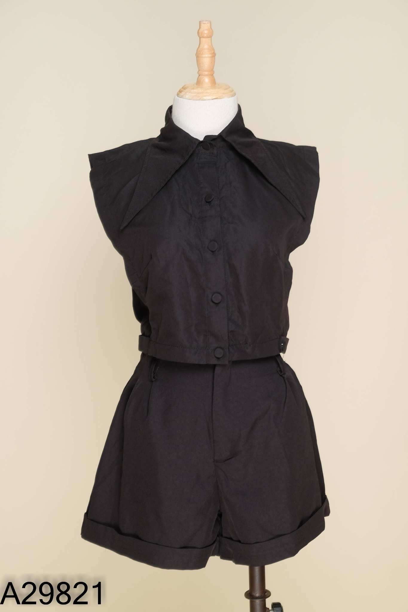 SET Áo đen sát nách + quần short