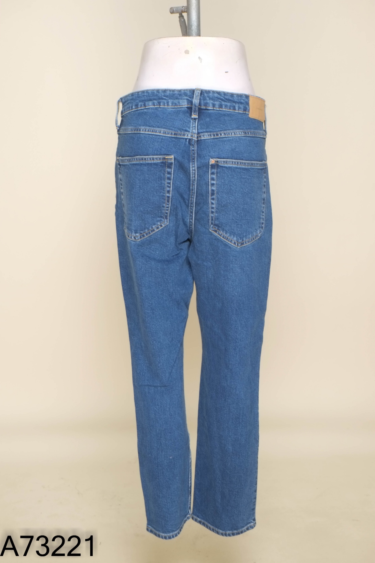Quần jeans HM xanh trơn