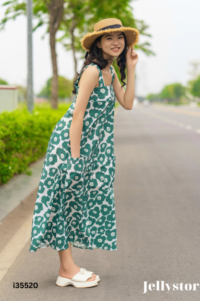 Váy nền trắng hoa xanh