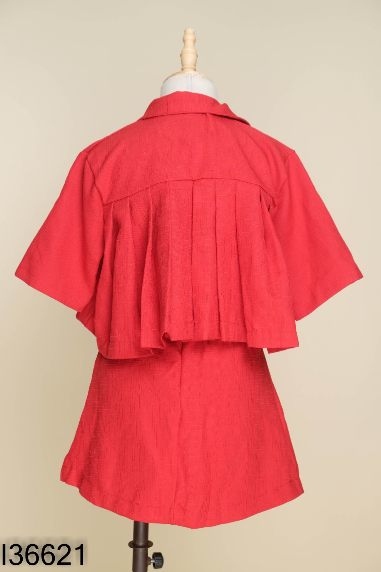 SET Áo đỏ croptop + chân váy