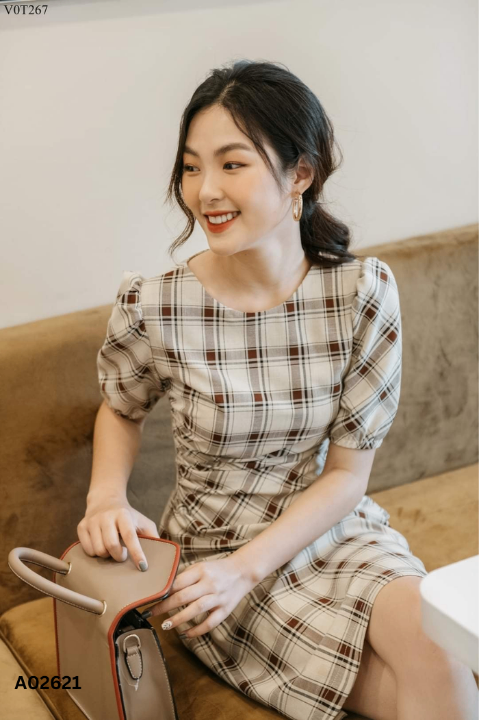 Váy nhỡ TIIN kẻ nâu