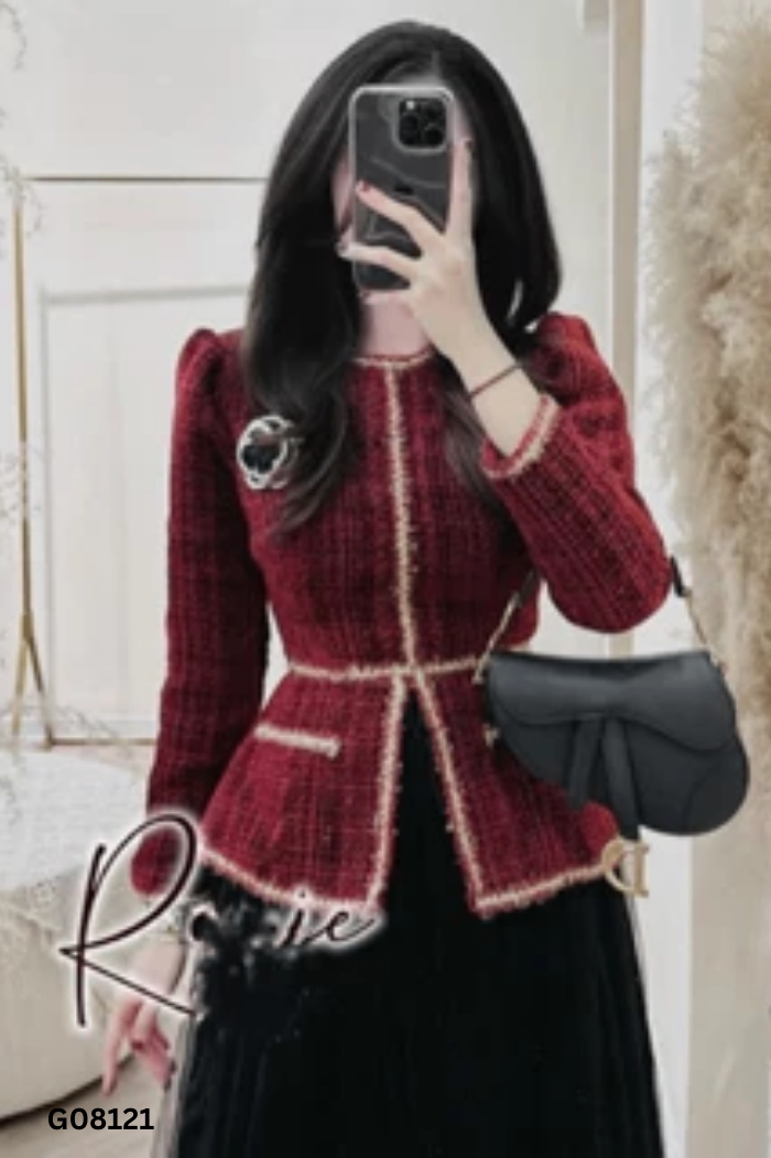 Áo SORELLA dạ đỏ viền nhũ vàng