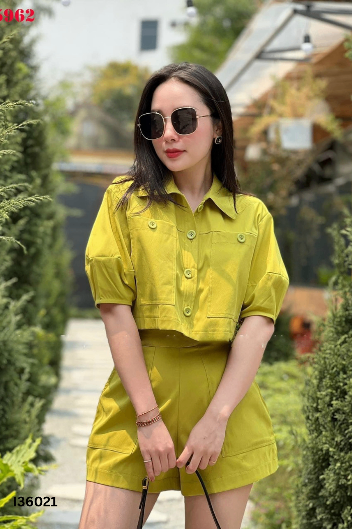 Set Áo sơ mi xanh ngắn tay + quần shorts
