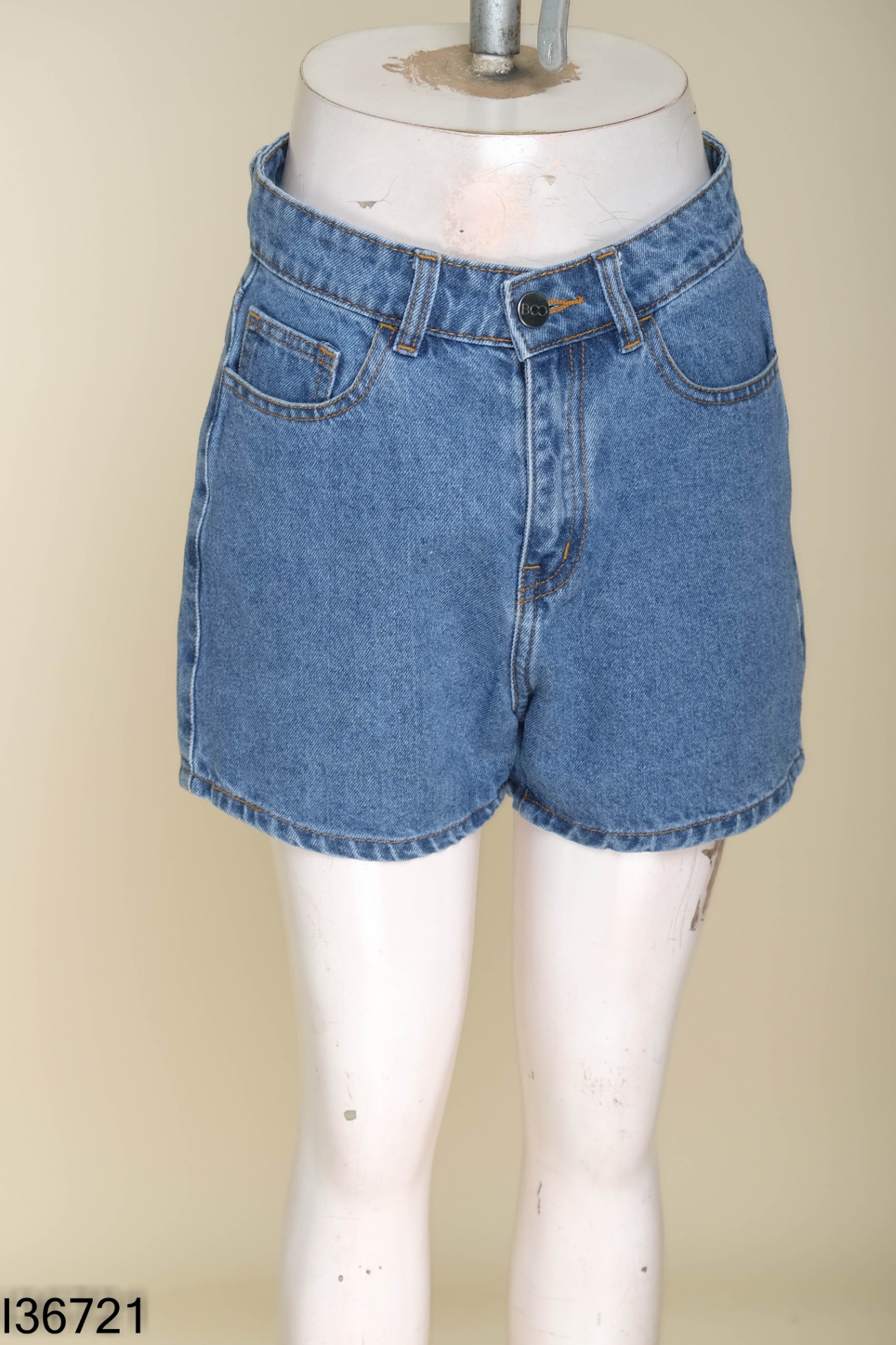 Quần shorts jeans BÒ SỮA xanh trơn