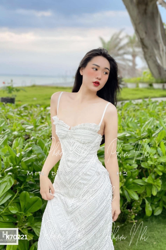 Váy hai dây trắng trơn