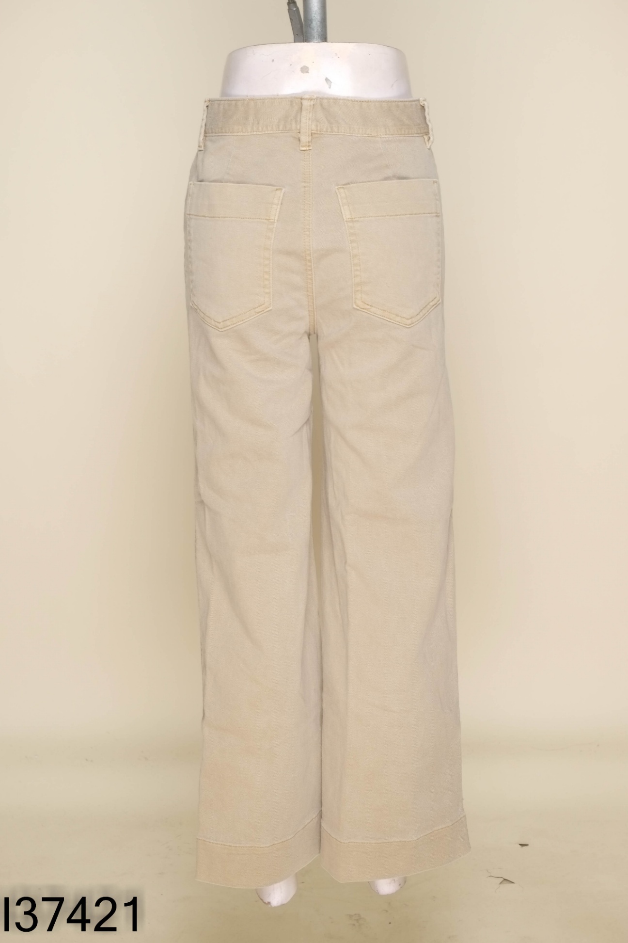 Quần jeans nâu be