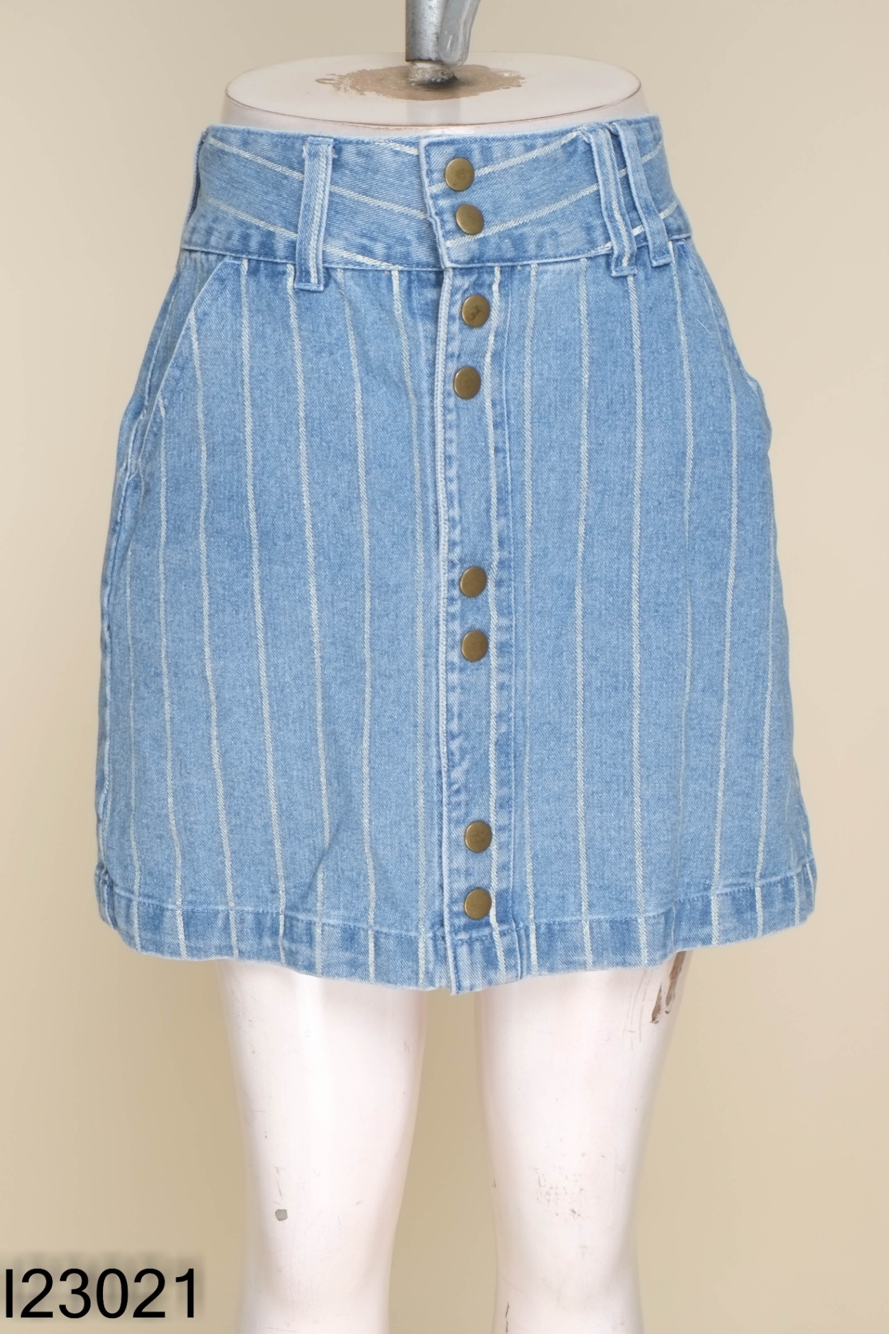 Chân váy jeans BÒ SỮA xanh sọc