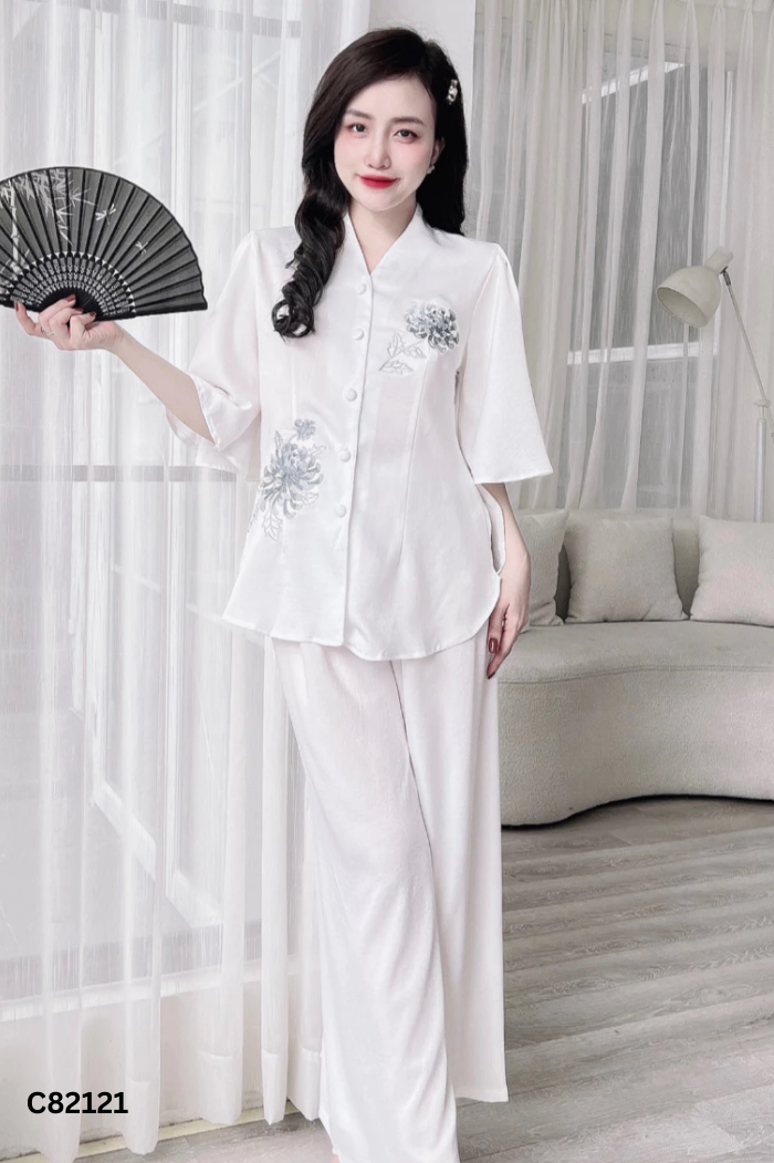 Set Áo trắng thêu hoa + quần dài
