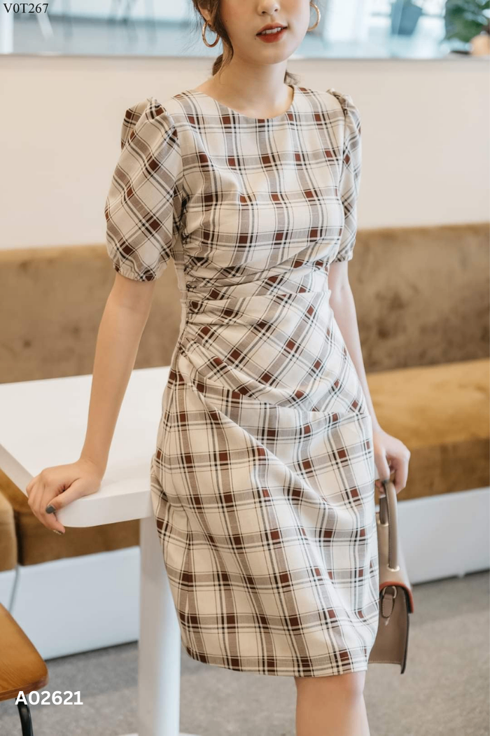 Váy nhỡ TIIN kẻ nâu